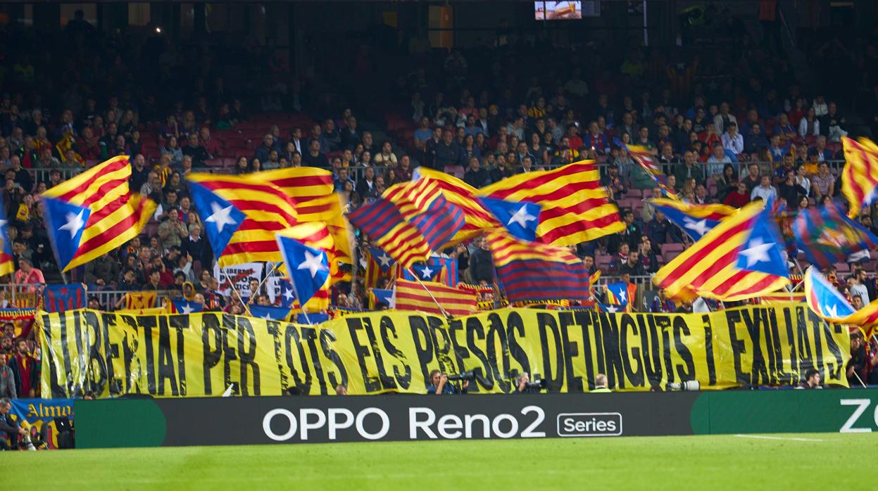 Un sector de la grada del Camp Nou, durante el Barcelona-Valladolid de esta temporada