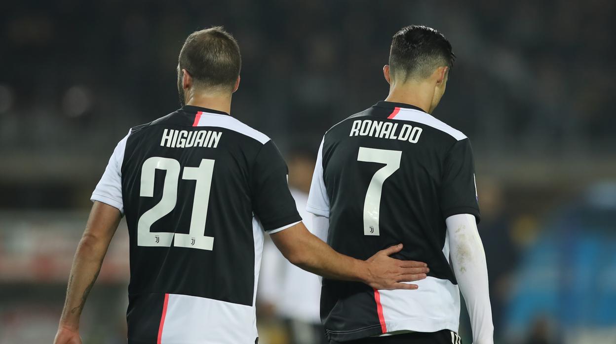 Higuaín y Cristiano Ronaldo, en un partido de la Juventus