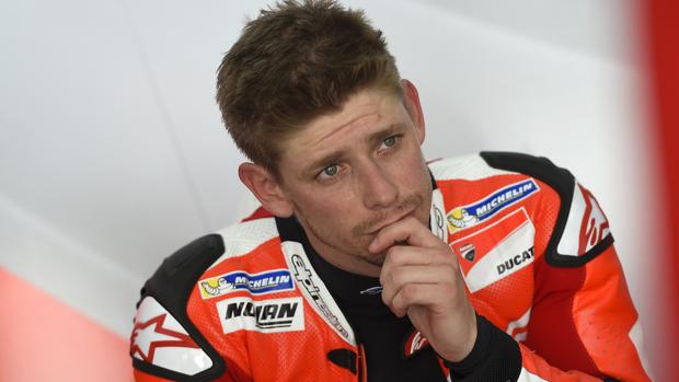 Casey Stoner libra una nueva batalla contra la fatiga crónica: «Si piloto, me paso una semana en el sofá»