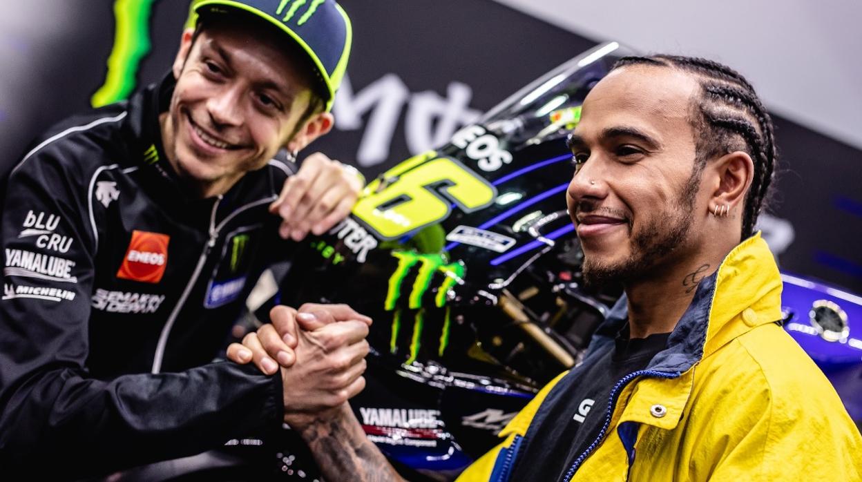 Valentino Rossi y Lewis Hamiton