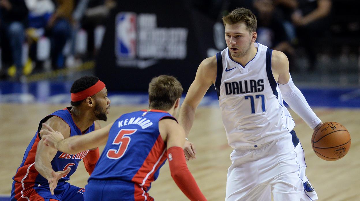 Doncic, ante los Pistons