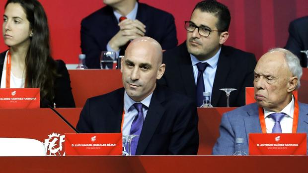 Rubiales convocará elecciones antes de la Eurocopa