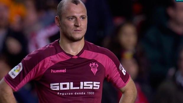 El Rayo-Albacete concluirá a puerta cerrada y habrá cierre parcial del estadio de Vallecas por dos partidos