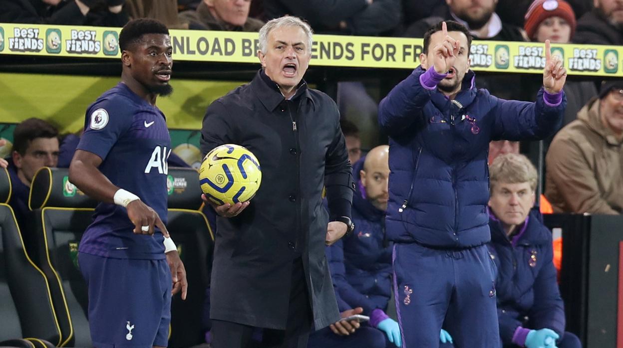 Mourinho, durante el partido