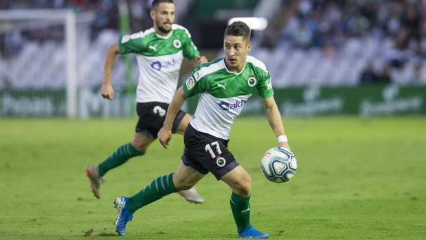 El Racing dejó escapar el triunfo ante un Zaragoza que sigue segundo