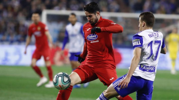 El Real Zaragoza no aprovecha el pinchazo del Almería