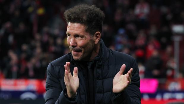 Simeone se podrá sentar en el banquillo ante el Barcelona