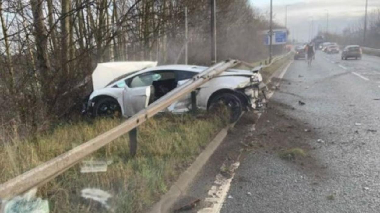 Aparatoso accidente de Sergio Romero con su Lamborghini