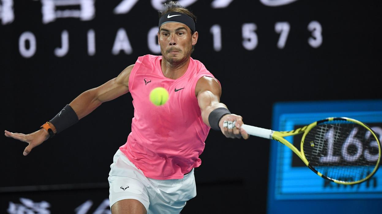 Nadal suda el pase ante Delbonis