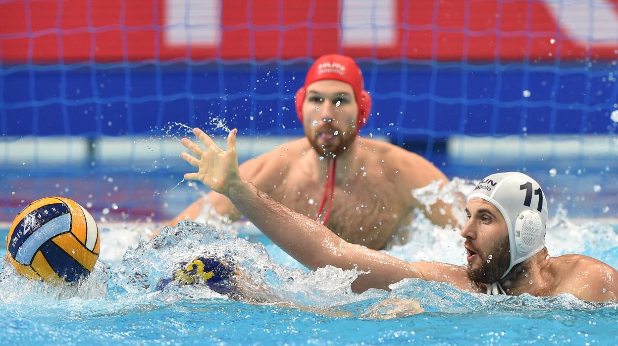 Felipe Perrone durante una acción de la final