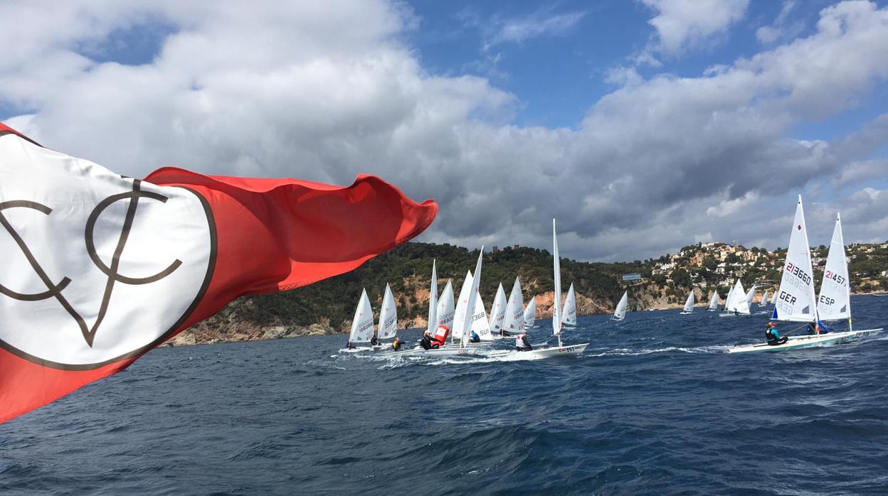 La flota europea de Laser con la vista puesta en Calella de Palafrugell