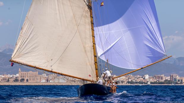 El «Love & War» estrena la inscripción de la Regata Illes Balears Clàssics