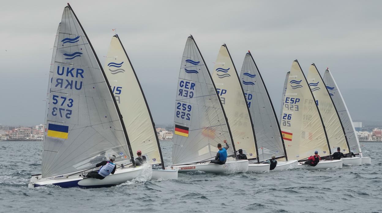 Cardona lidera la Palma Finn Cup