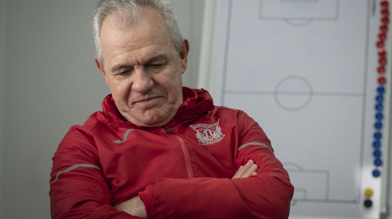 Javier Aguirre, entrenador del Leganés, durante la entrevista con ABC