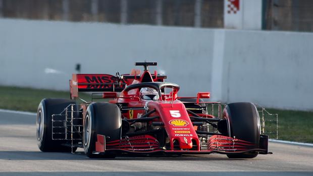 El Ferrari se rompe y Vettel sigue sin tomarle el pulso a su coche