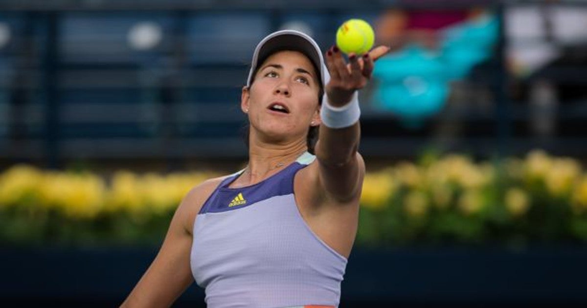 Muguruza ejecuta un servicio