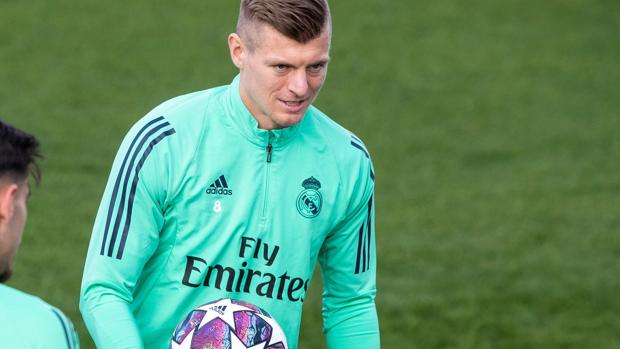 Kroos: «Zidane ha echado una mano al grupo y tiene un gran aura a su alrededor»