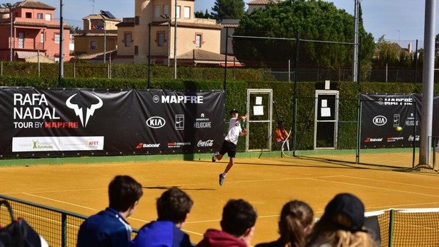 La mejor cantera del tenis español se da cita en Mairena en el Rafa Nadal Tour