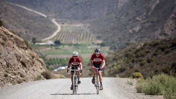 Los ciclistas españoles piden al Gobierno que les deje entrenar al aire libre