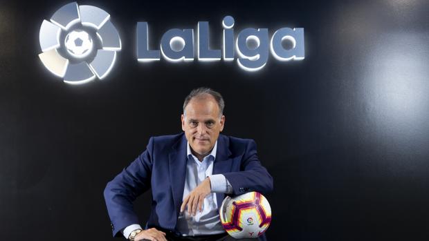 Tebas, a Rubiales: «Ningún seguro cubre una pandemia, ni a la Liga, ni a la UEFA, ni al COI»