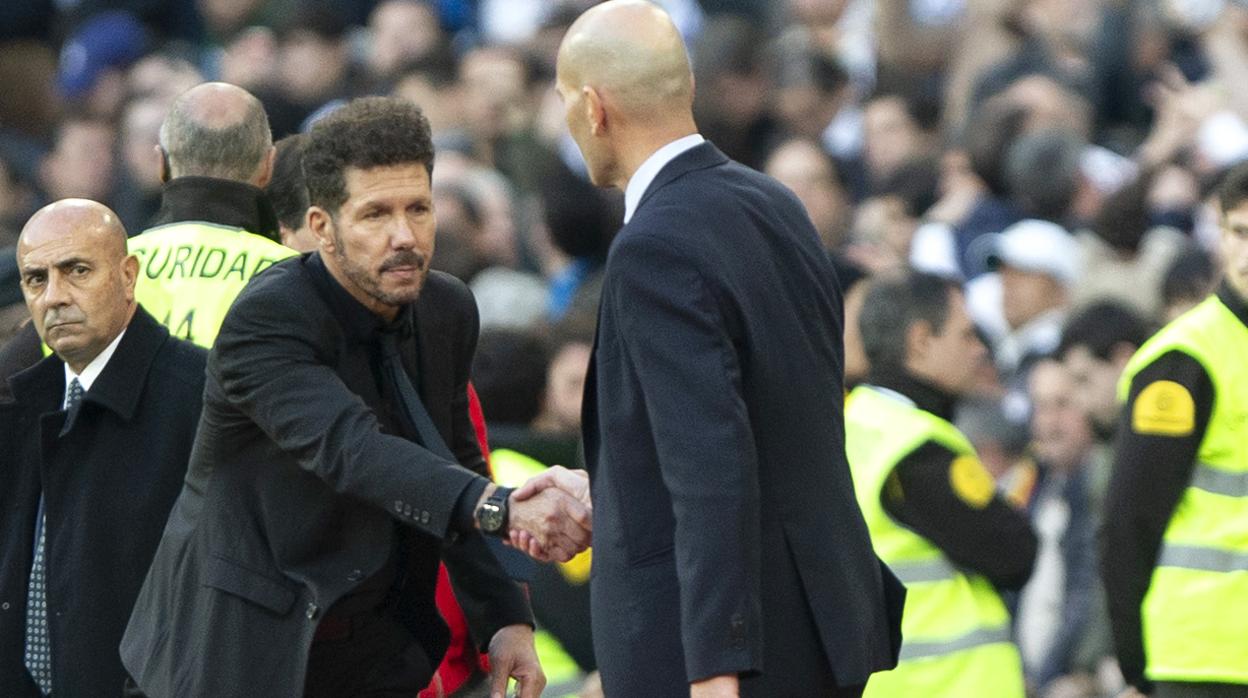 «Encerrado, el futbolista debe comer menos, menos hidratos y perder el mínimo de masa muscular»