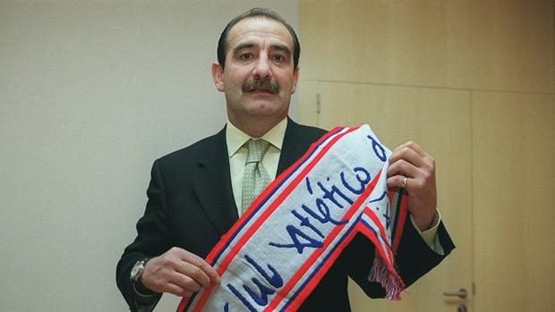 Adiós al bigotes, Capón, el primer multiusos de la historia del Atlético