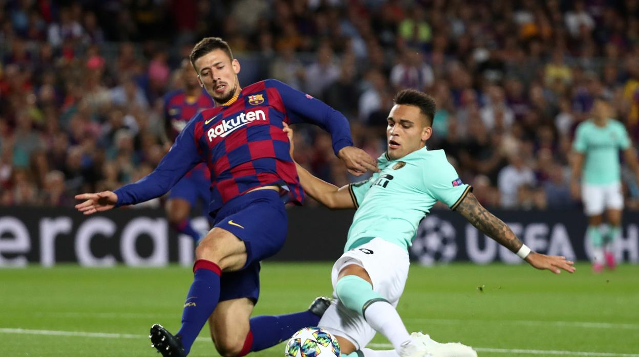 Lenglet no puede evitar el gol de Lautaro en la pasada fase de grupos de la Champions