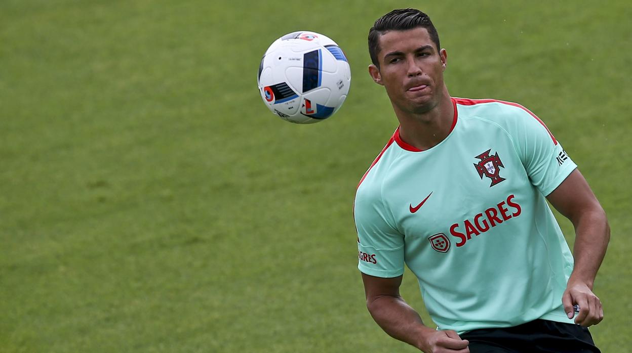 Cristiano Ronaldo, en un entrenamiento de su selección