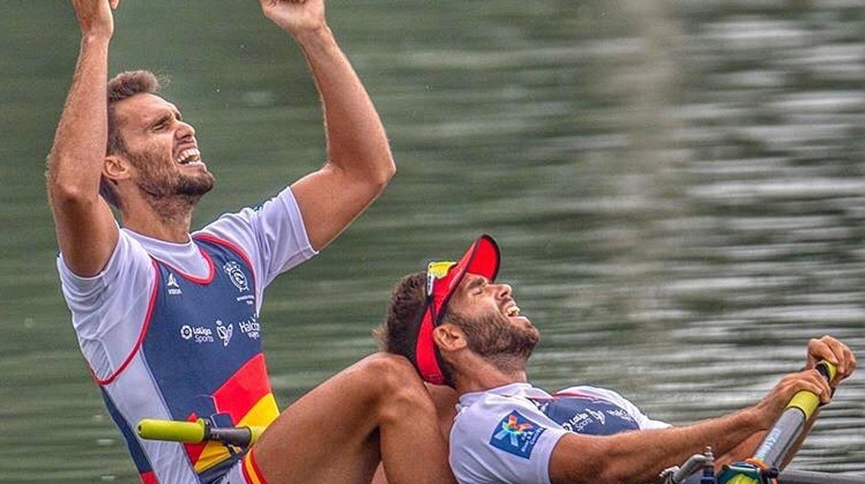 Javier García y Jaime Canalejo, tras una regata