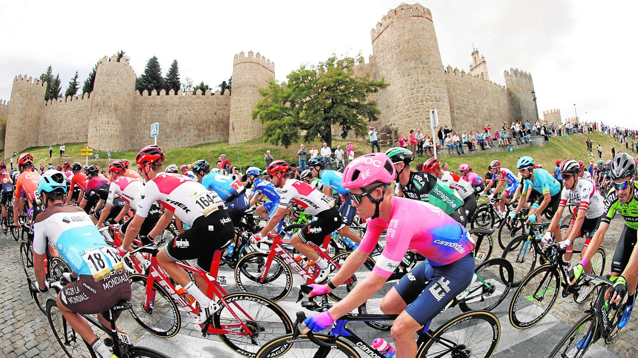 La Vuelta a España puede empezar un martes