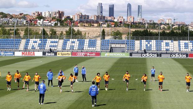 Entrenamiento: seis jugadores por campo, venir siempre en el mismo coche y no recibir en casa