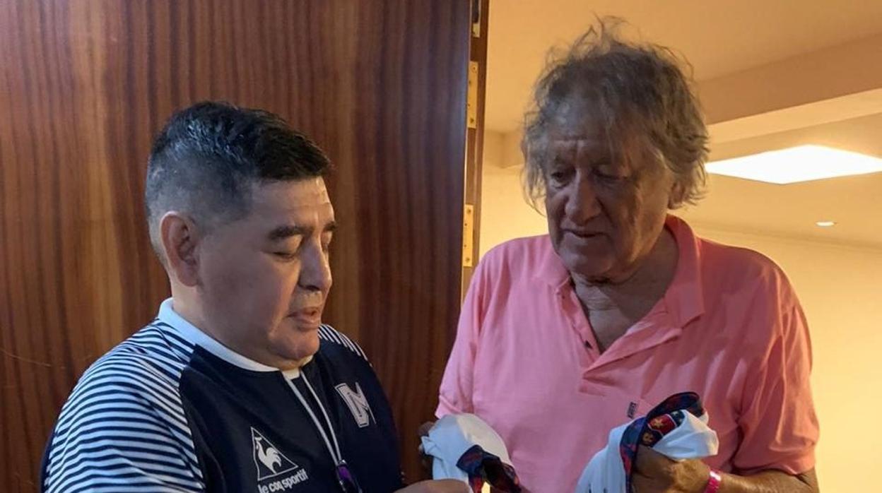 En coma inducido tras un asalto el argentino que fue mejor que Maradona