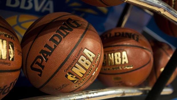La NBA cambia de balón tras casi 40 años de fidelidad