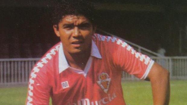 Muere el «Macho» Figueroa, histórico del Real Murcia y leyenda del fútbol hondureño