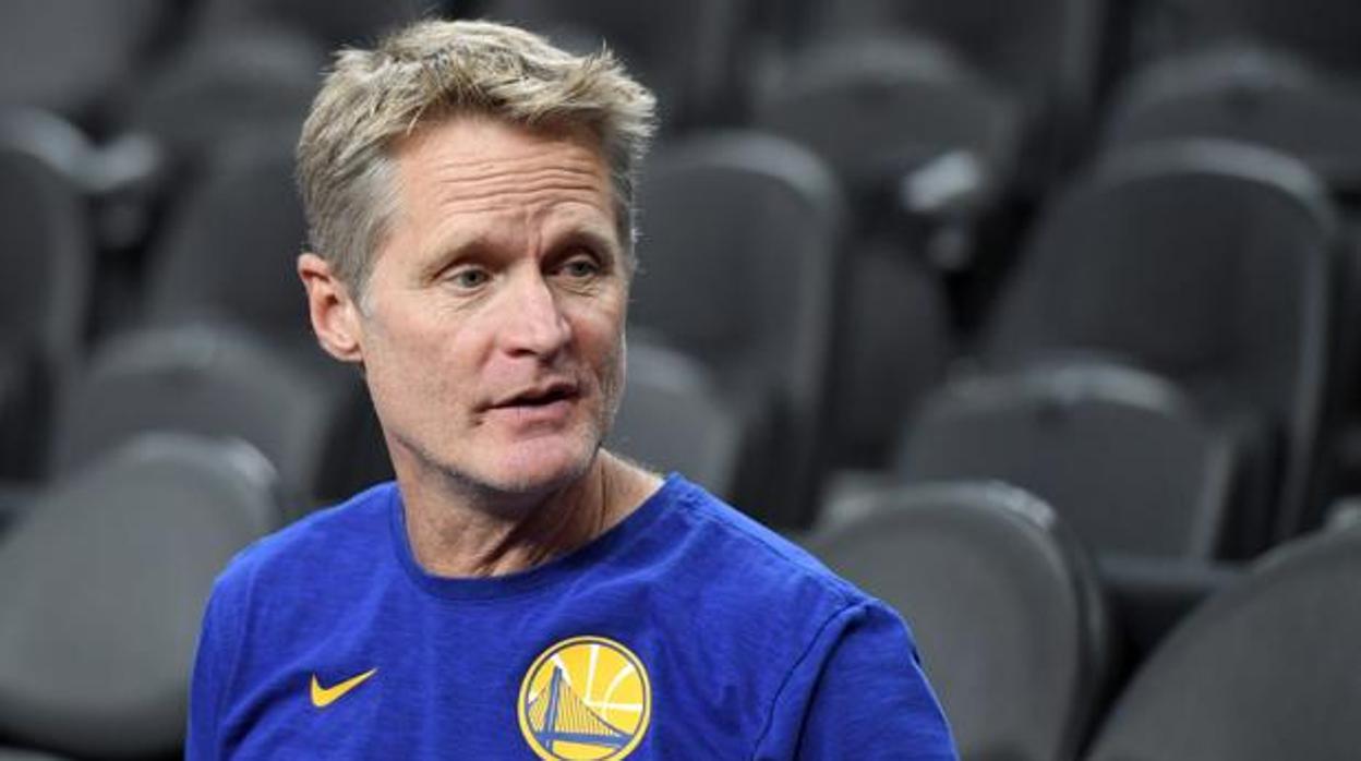 Steve Kerr carga contra Donald Trump: «Los racistas no deberían ser presidentes»