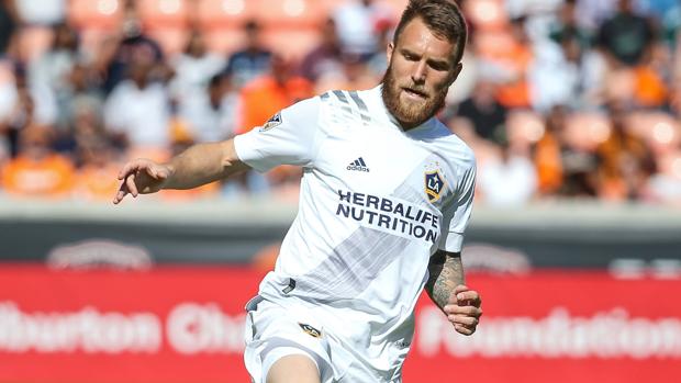 Los Galaxy echan a Katai por los comentarios racistas de su mujer