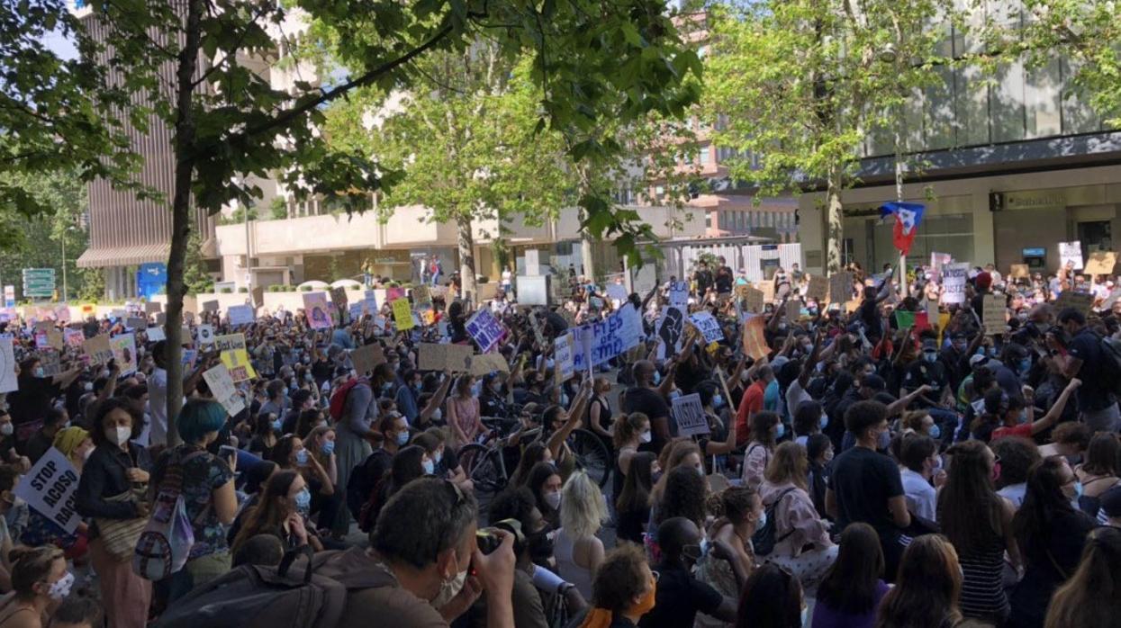 Un canterano blanco estalla por la manifestación contra el racismo de Madrid