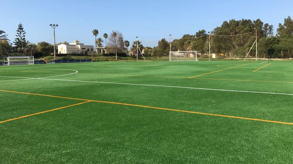 Césped artificial en la Ciudad Deportiva portuense.