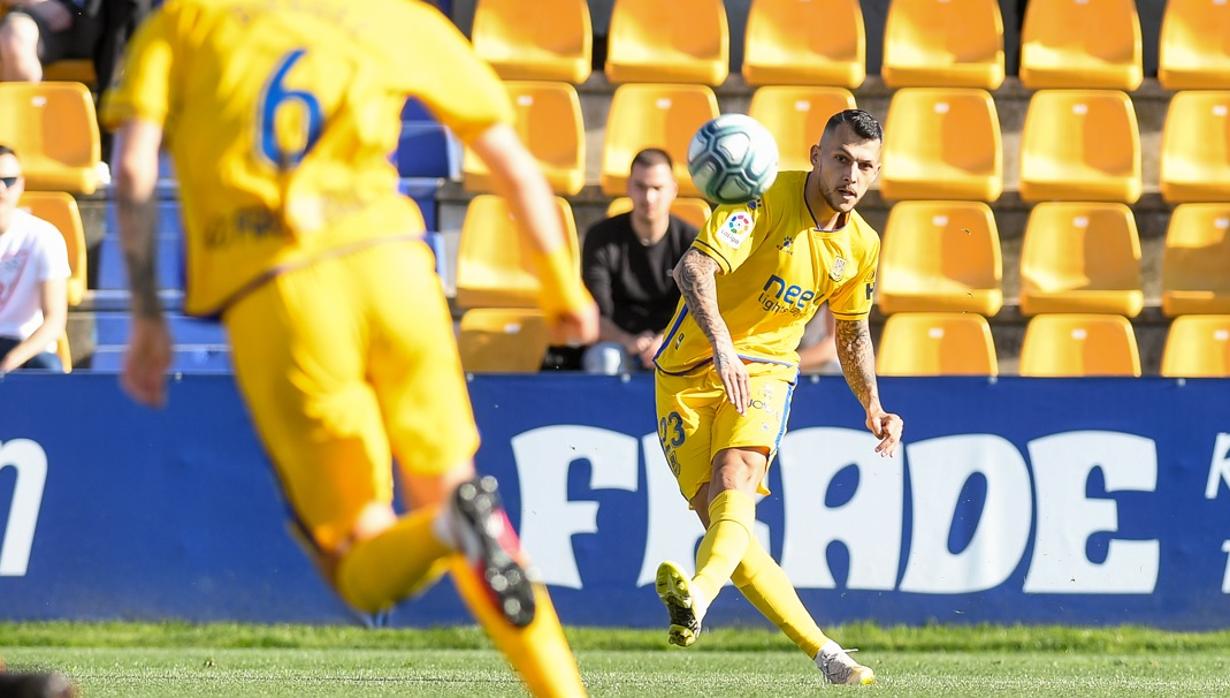 El Sporting desarma en dos minutos al Alcorcón