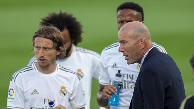 Zidane, aprender a jugar sin Casemiro