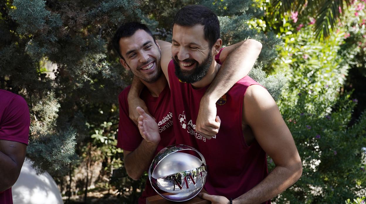 Oriola felicita a Mirotic por el galardón de MVP de la temporada