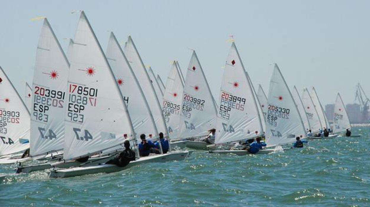 Flores, Gómez, Ruiz y Antequera, campeones andaluces de Laser