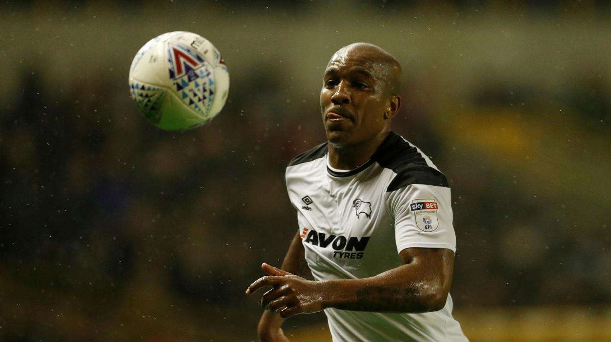 Wisdom, con el Derby County