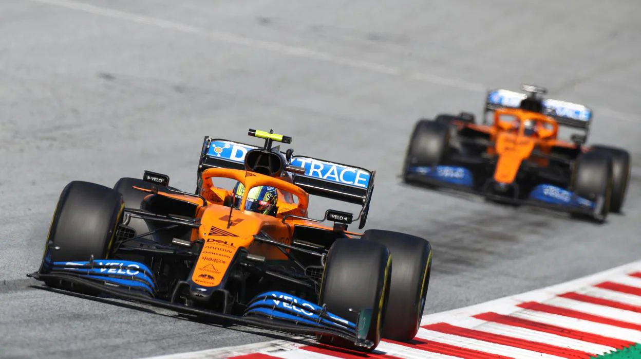 Norris y Sainz brillan en el podio de McLaren