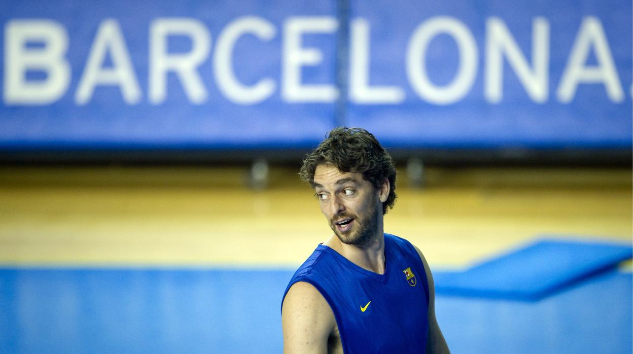 Pau Gasol, en un entrenamiento con el Barça durante un cierre de la NBA