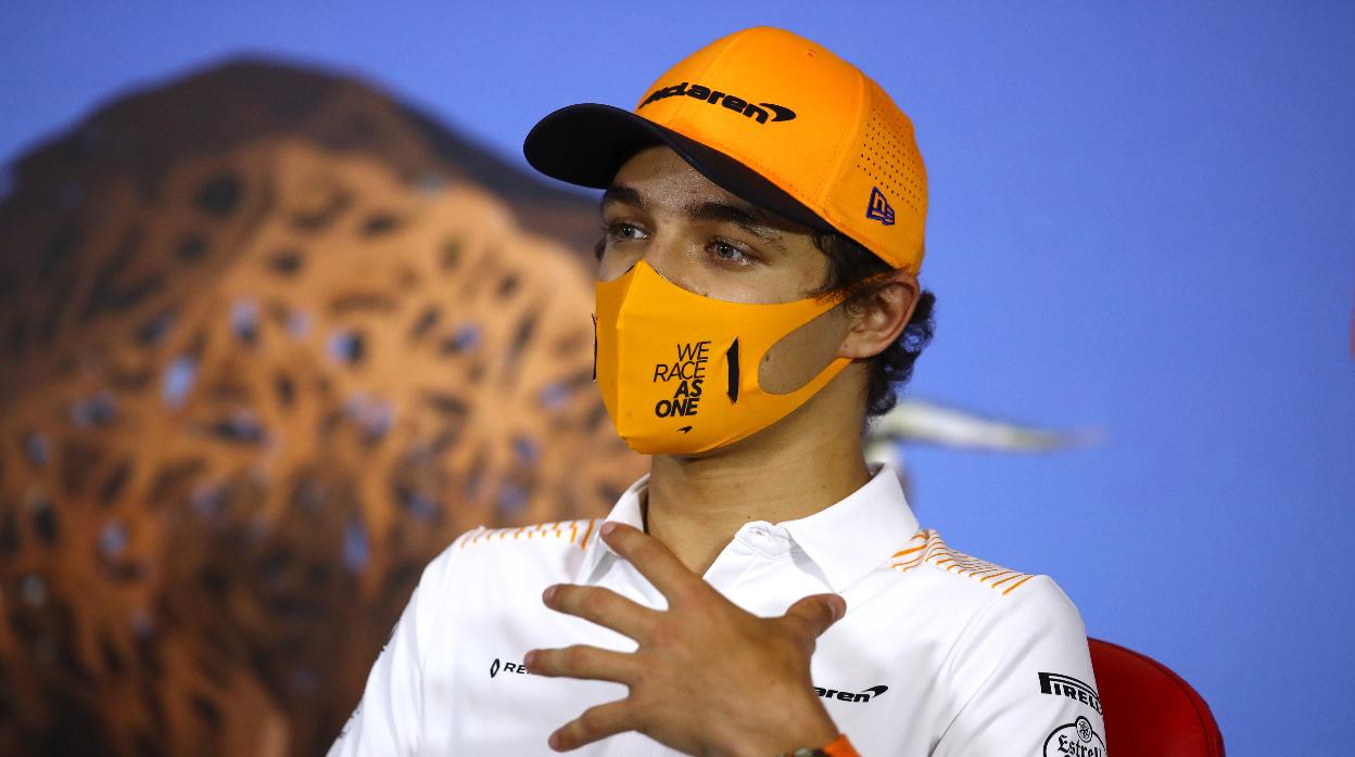 Lando Norris, compañero de Sainz en McLaren, tratado por un dolor en el pecho