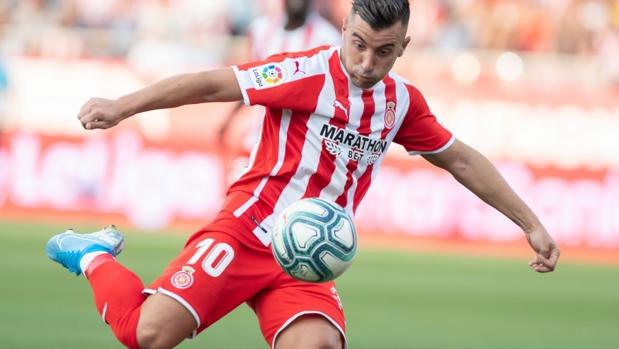 Stuani sella la presencia del Girona en la fase de ascenso