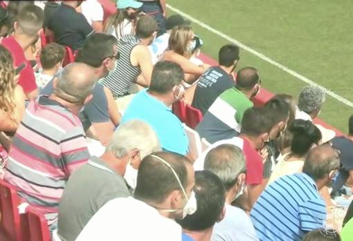 Aficionados viendo este sábado el partido entre el Marino y el Tamaraceite