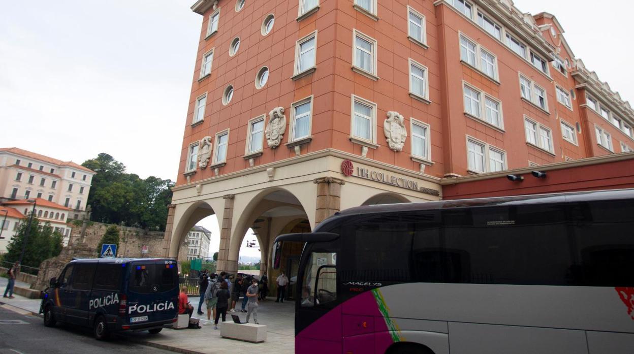 La Policía, en el hotel Finisterre de La Coruña