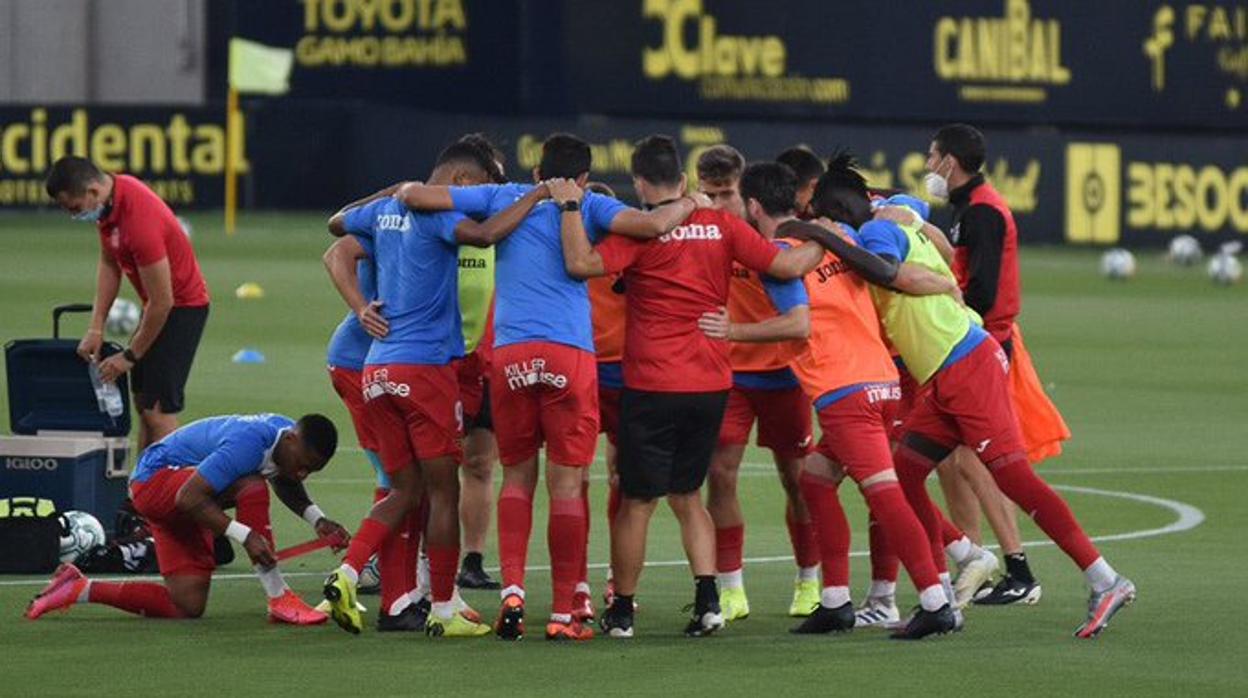 La plantilla del Fuenlabrada alza la voz contra La Liga y su propio club: «Exigimos jugar el partido»